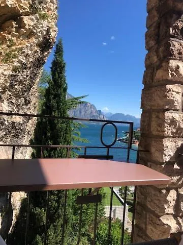 말세진느 Breathtaking View. 아파트 0*,  이탈리아